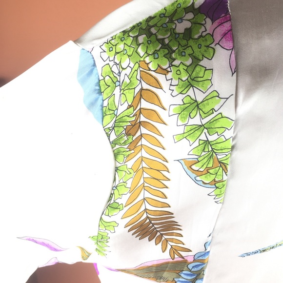 Miss Meng Silk Parrot Print Blouse - Picture 10 of 15